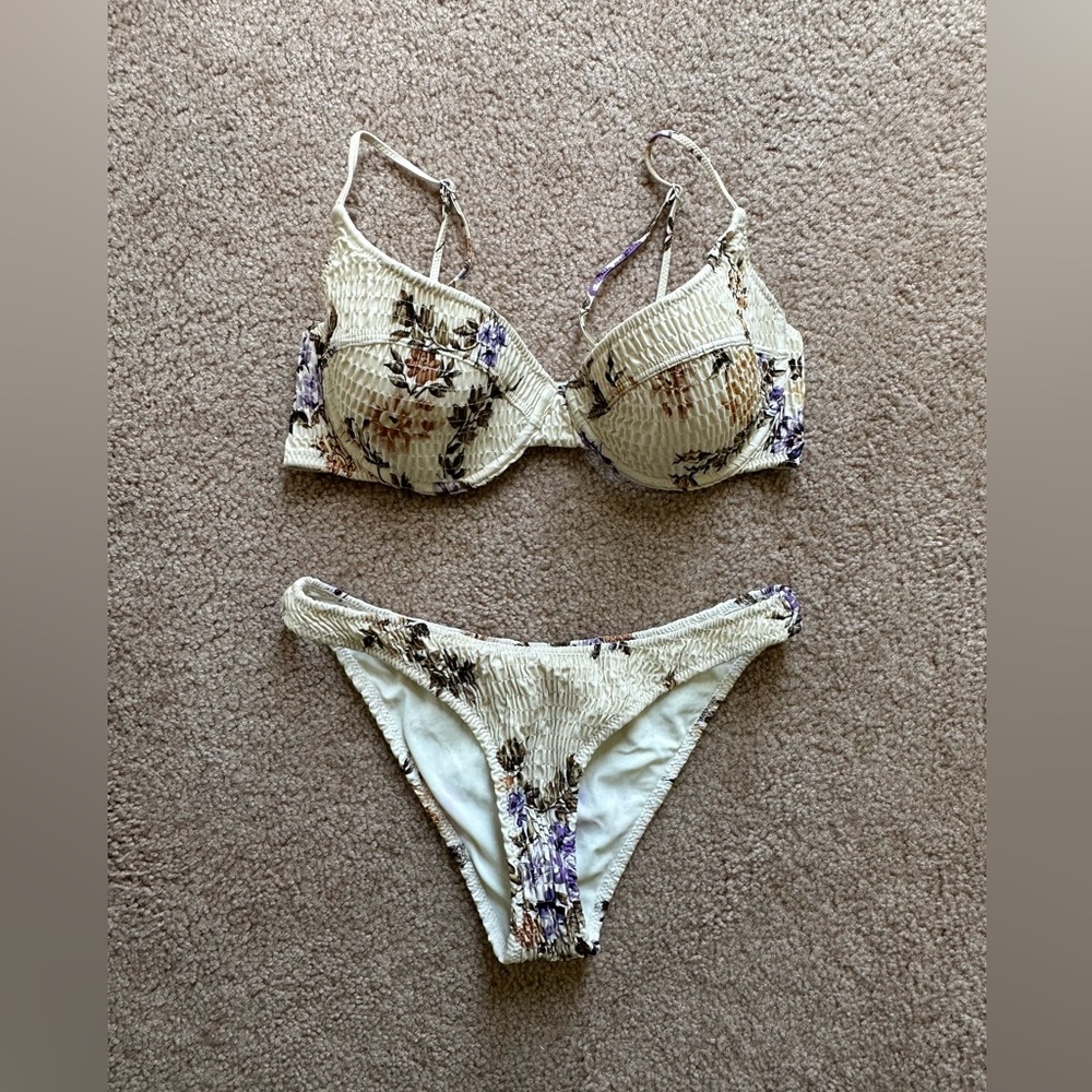 Triangl Bikini in great condition